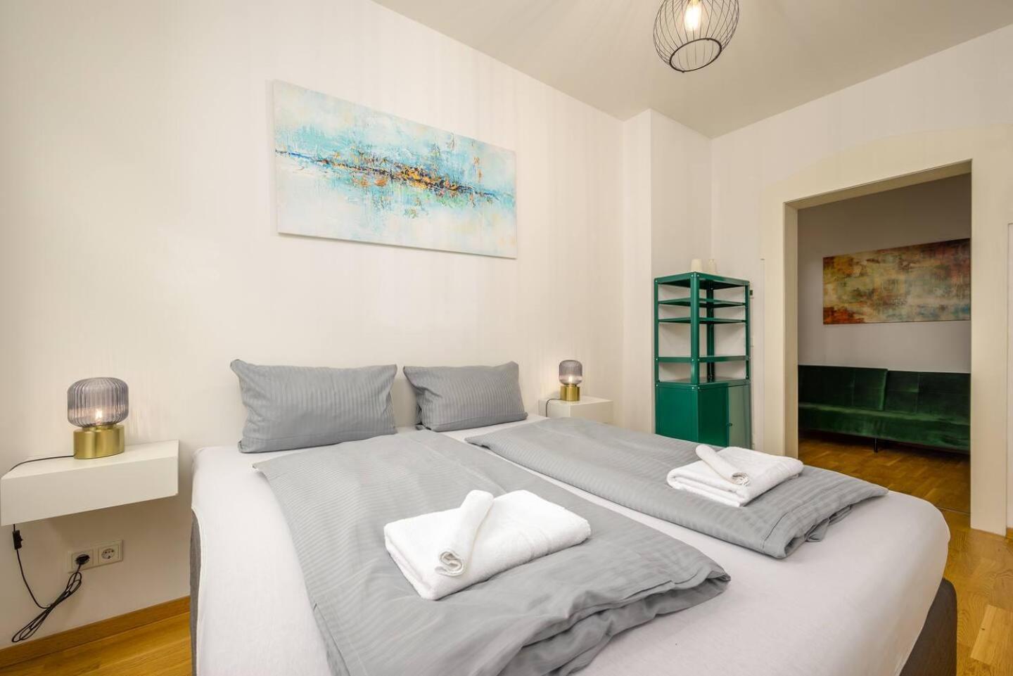 Arbio I Retro Apart Near Leipzig Hauptbahnhof ภายนอก รูปภาพ