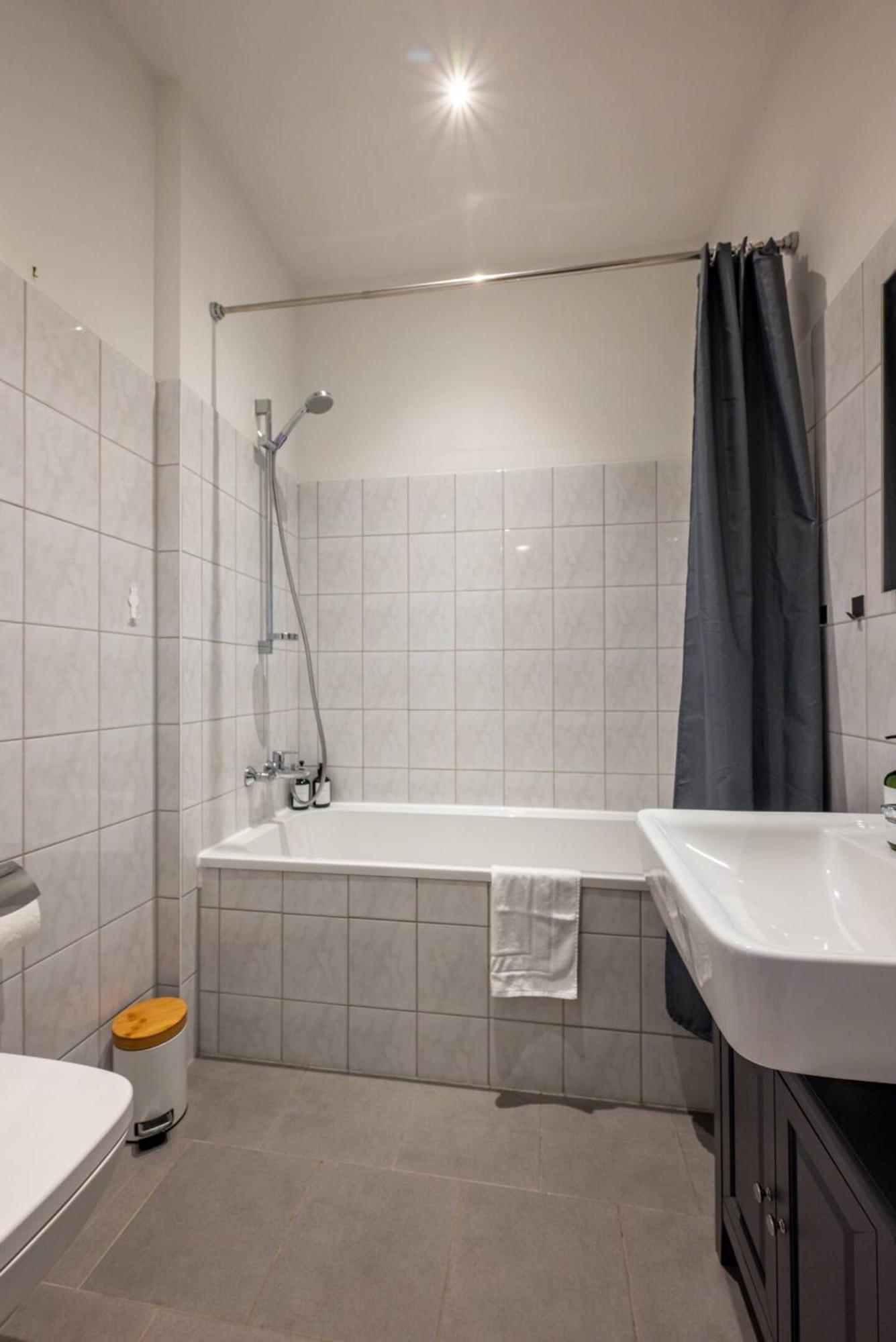 Arbio I Retro Apart Near Leipzig Hauptbahnhof ภายนอก รูปภาพ