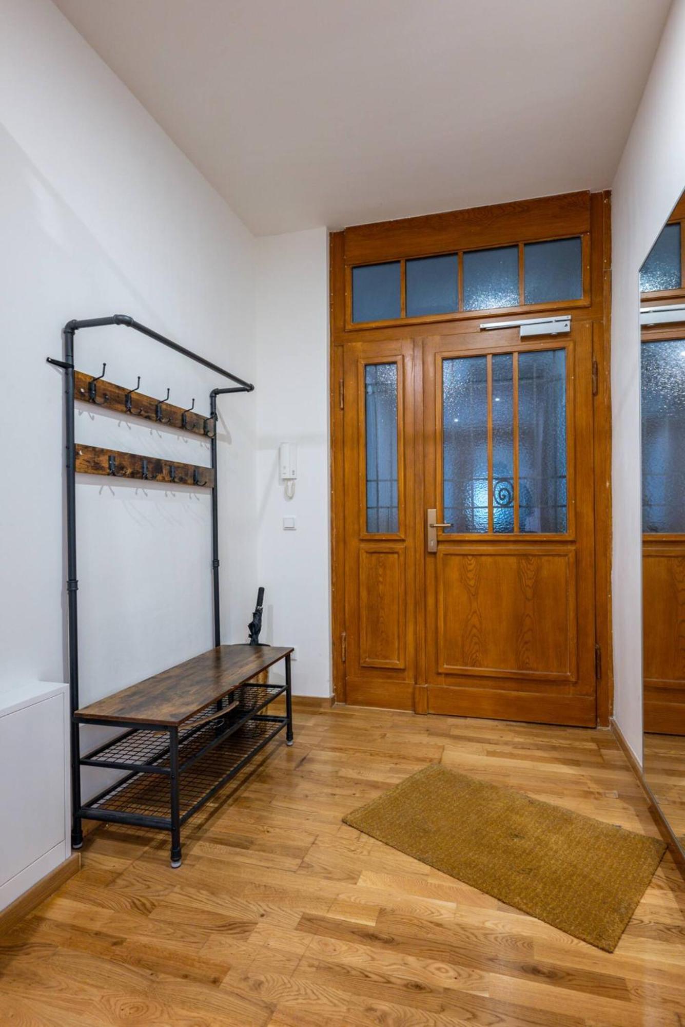 Arbio I Retro Apart Near Leipzig Hauptbahnhof ภายนอก รูปภาพ